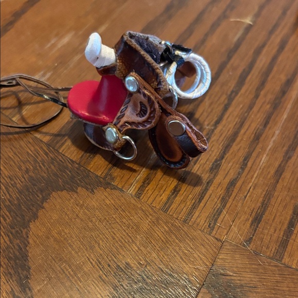 Rustic Brown Leather Saddle Ornament Set - Picture 2 of 4